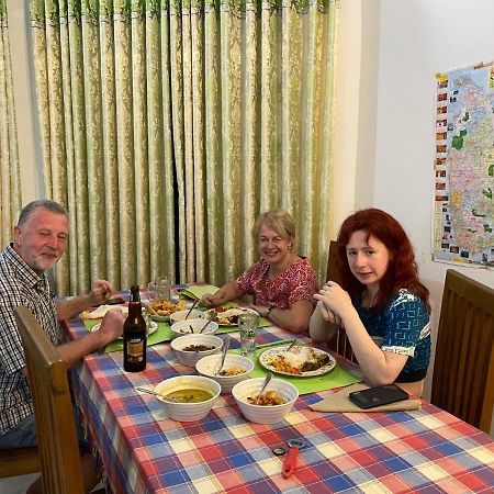 נגומבו Bee Nest Bed & Breakfast מראה חיצוני תמונה