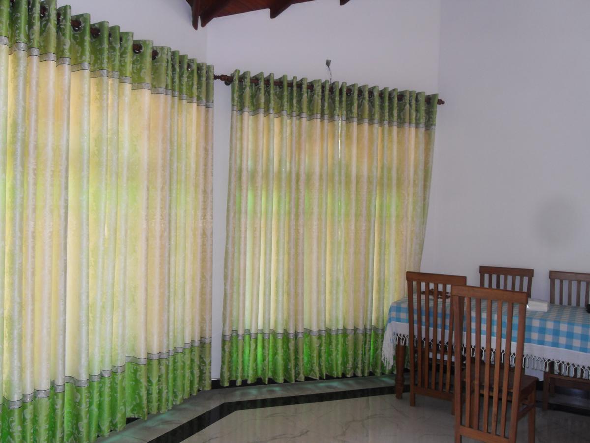 נגומבו Bee Nest Bed & Breakfast מראה חיצוני תמונה
