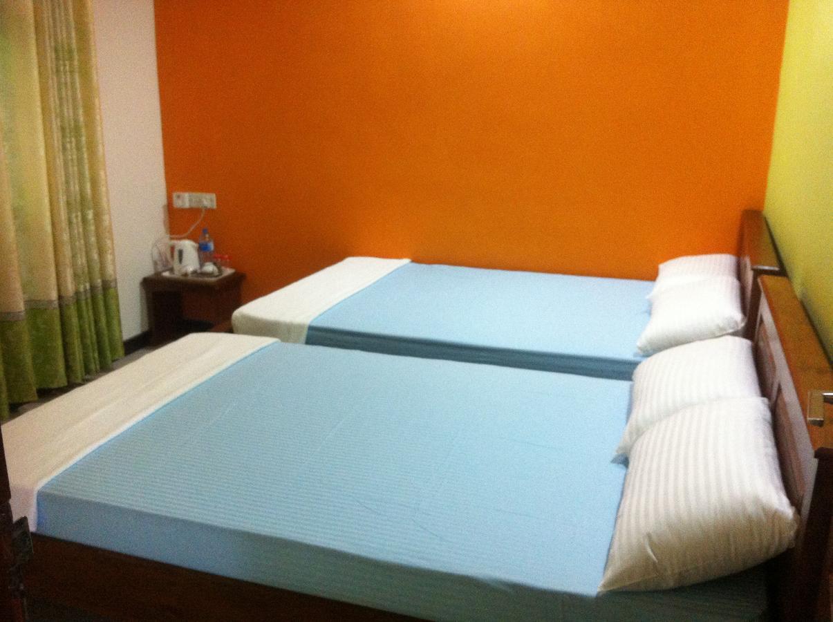נגומבו Bee Nest Bed & Breakfast מראה חיצוני תמונה
