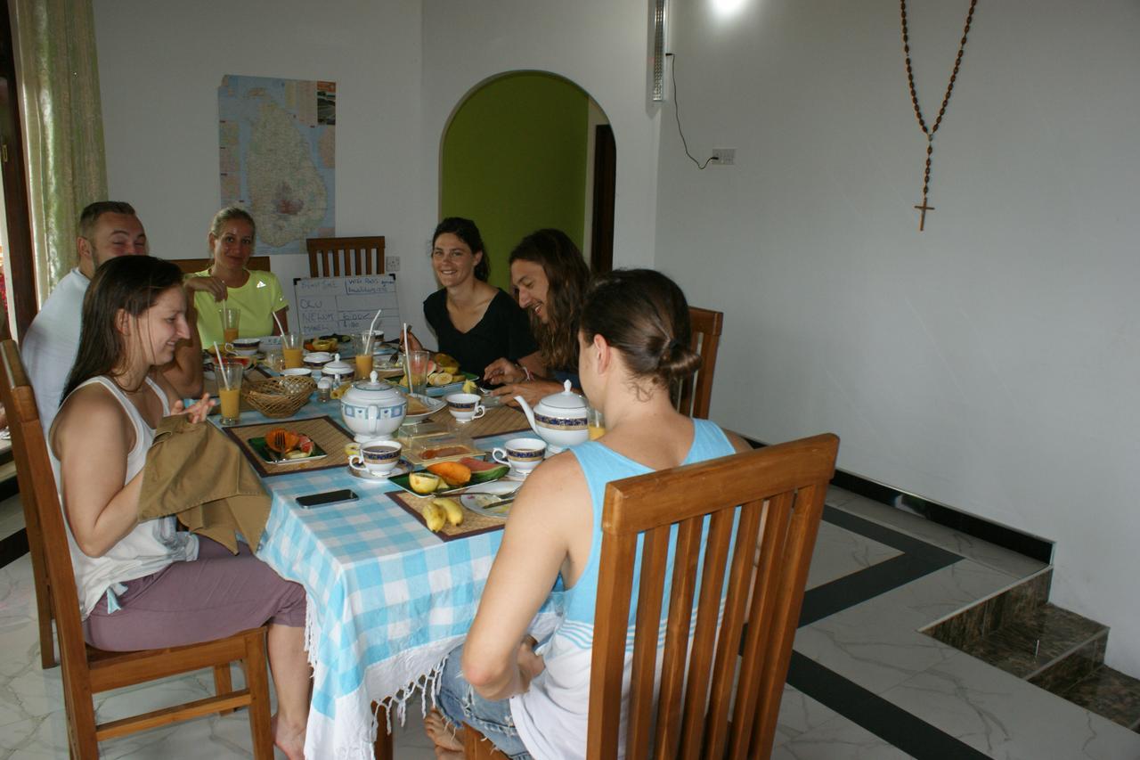 נגומבו Bee Nest Bed & Breakfast מראה חיצוני תמונה
