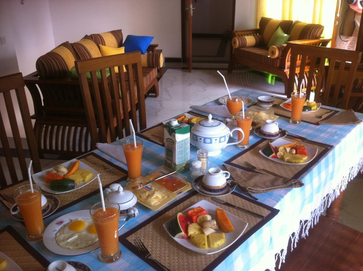 נגומבו Bee Nest Bed & Breakfast מראה חיצוני תמונה